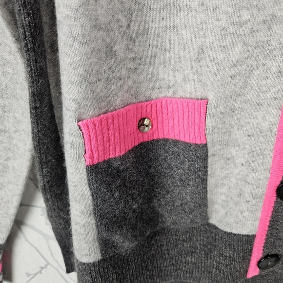 Brodie Cashmere 100% Cashmere Button Front Varsity Pop Cardigan - Picture 3 of 7